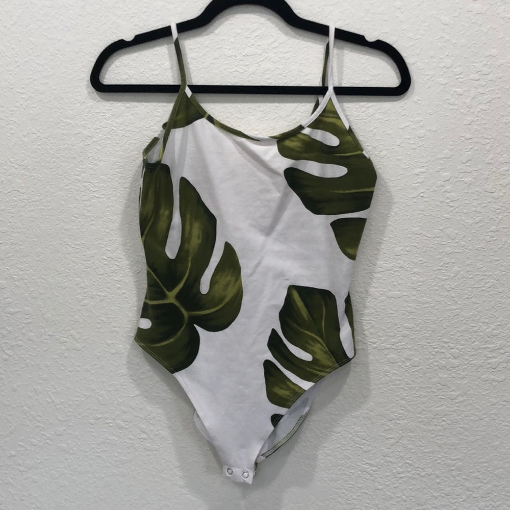 Beach leaf pattern bodysuit with deep back